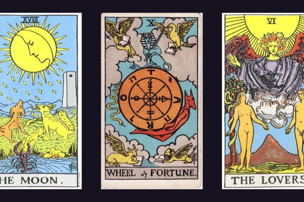 How to Do a 3-Card Tarot Spread: Past, Present, and Future