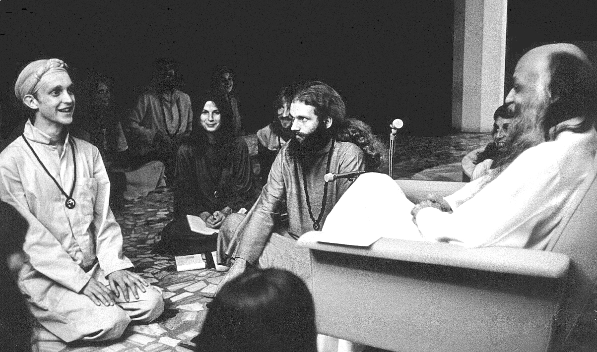 Ashram meditation